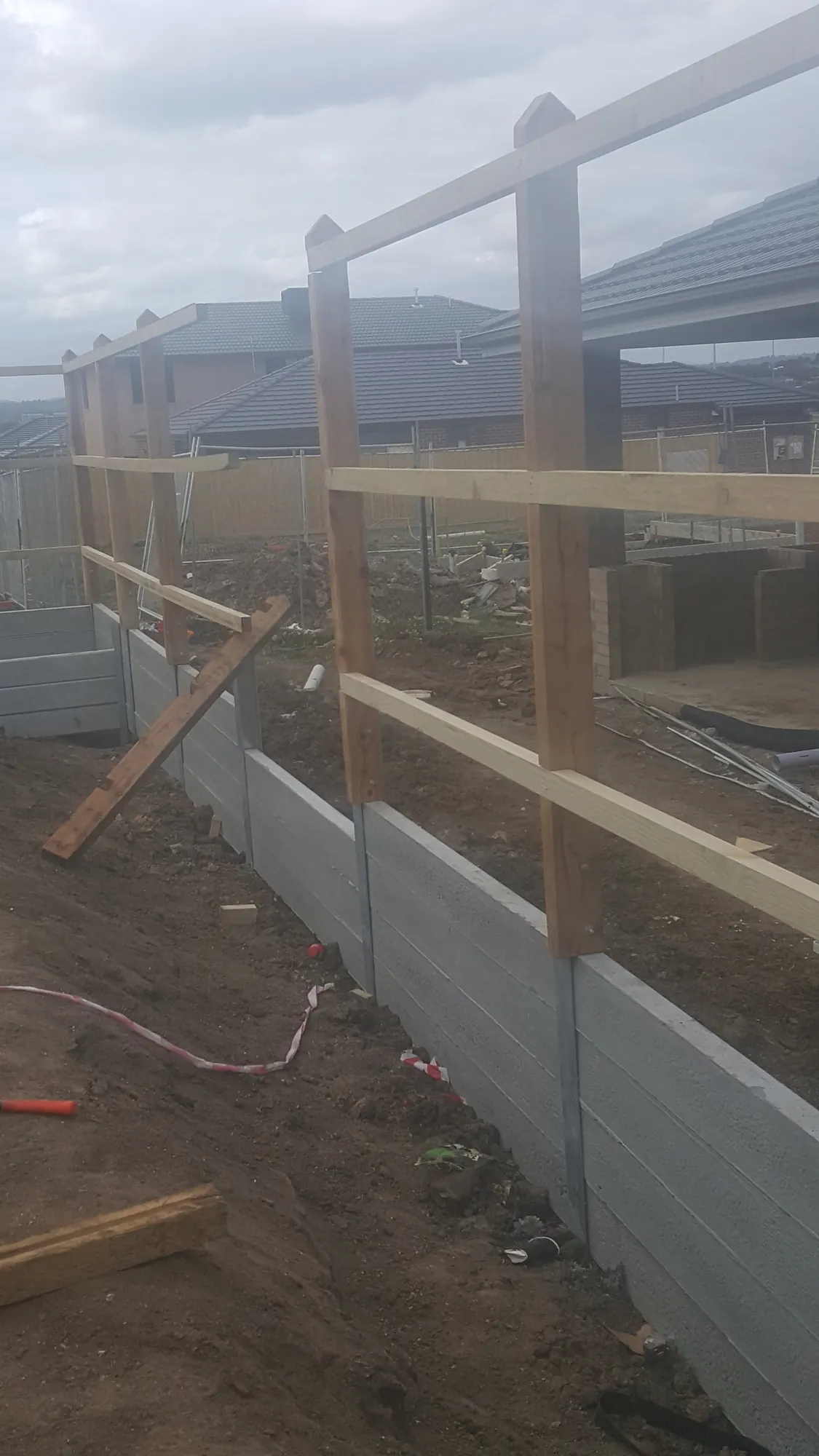 Concrete panel wall formwork set for a structural landscape pour
